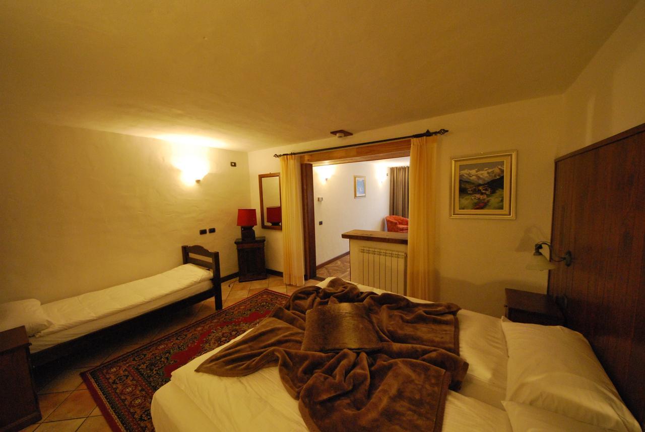 Hotel Bellevue Champoluc Luaran gambar