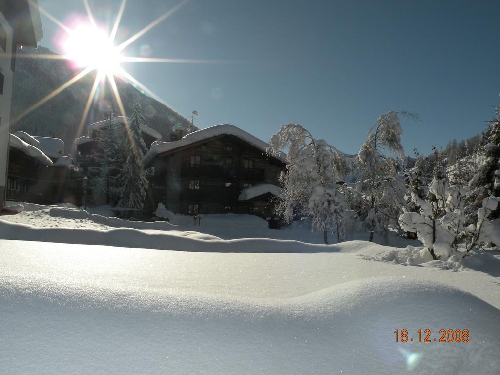 Hotel Bellevue Champoluc Luaran gambar